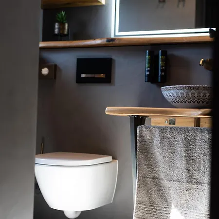 Apartman Boutique By Roy *