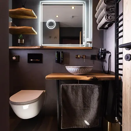 Boutique By Roy Apartment *