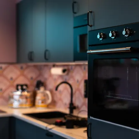 Boutique By Roy Oberhausen (North Rhine-Westphalia)